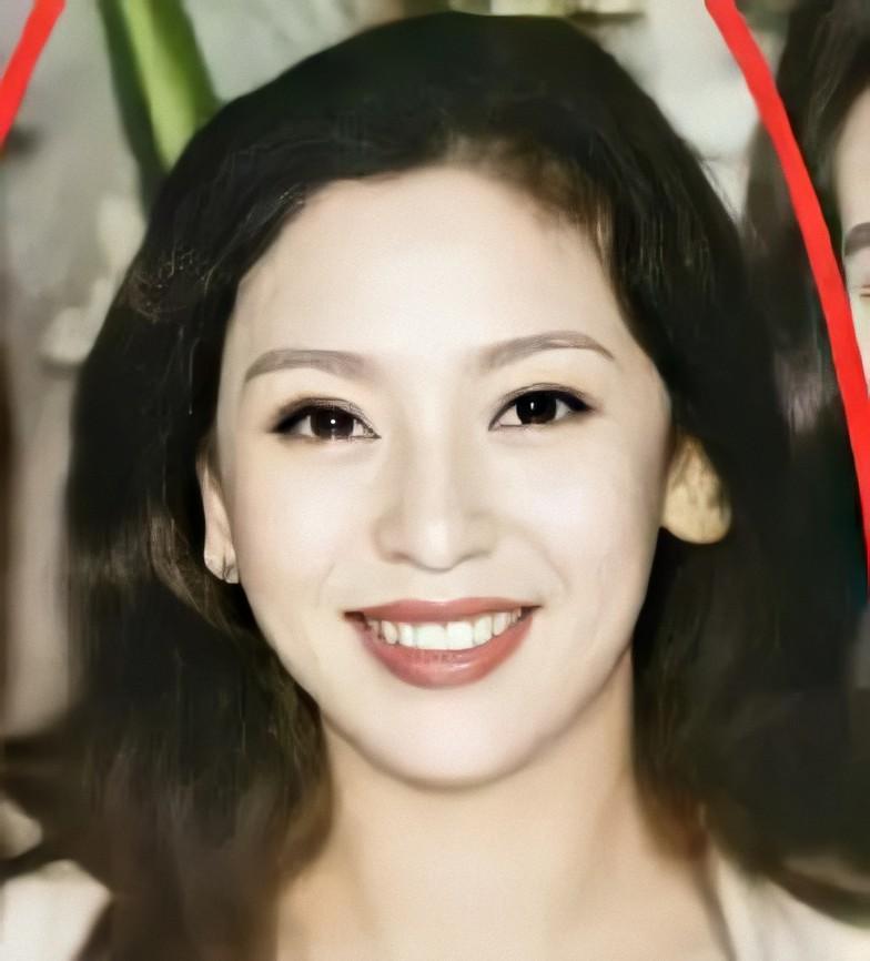 回顾陈岚:6岁患白血病,18岁被亲妈卖给舞厅,她却凭着性子逆转人生