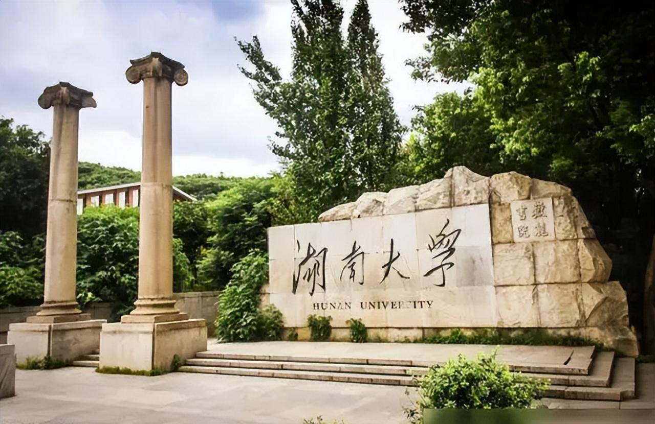 回顾"甲骨文考生"黄蛉:被川大破格录取,川大教授宁愿辞职也不教他