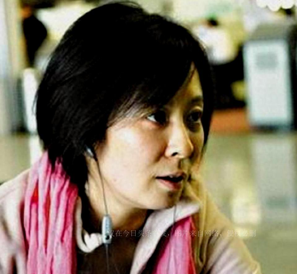 王京花:嫁给演员董志华,30年婚姻恩爱如初,影帝儿子是心中骄傲