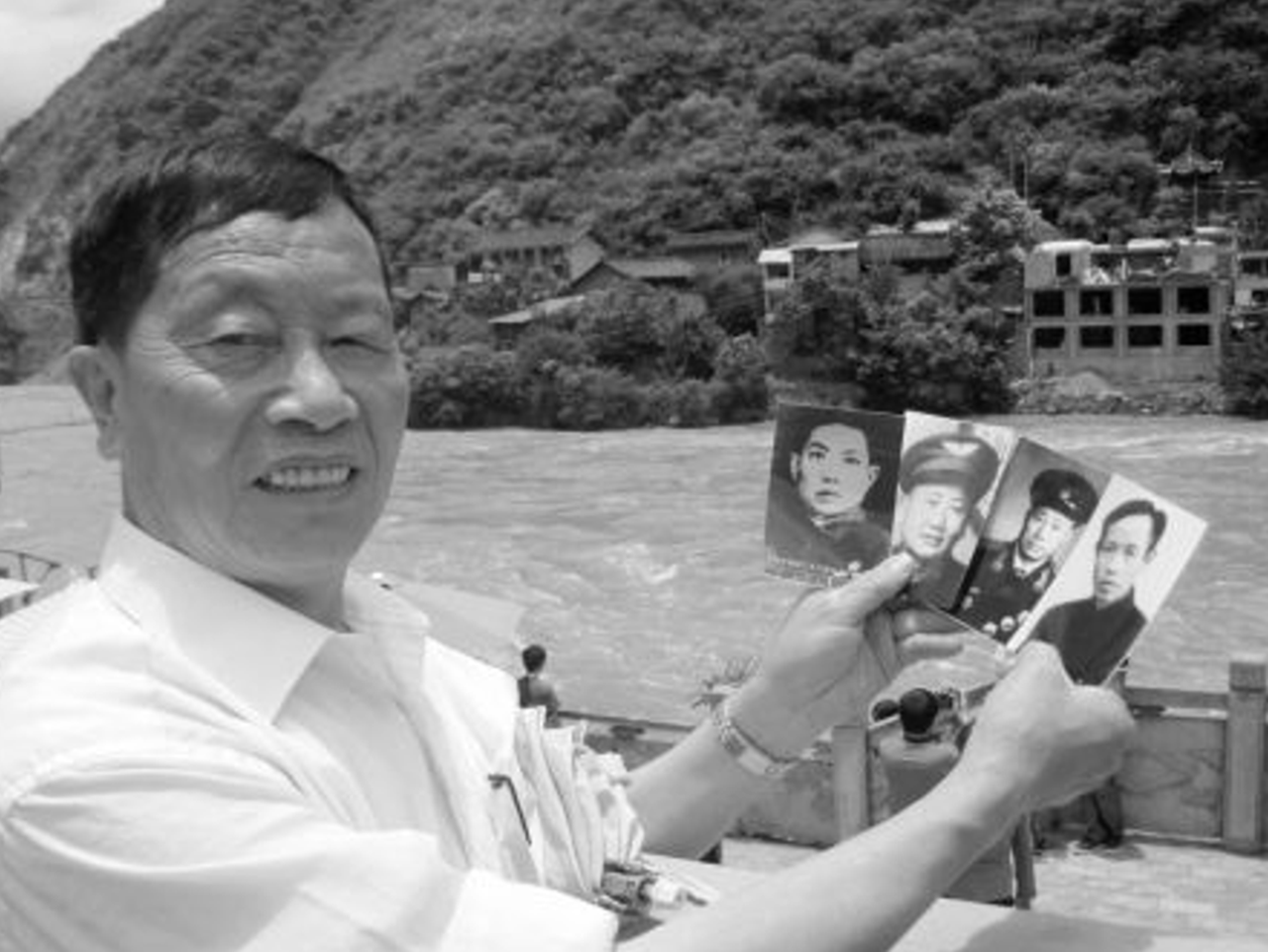 22位勇士飞夺泸定桥,未留下姓名,王永模:一定要找到他们