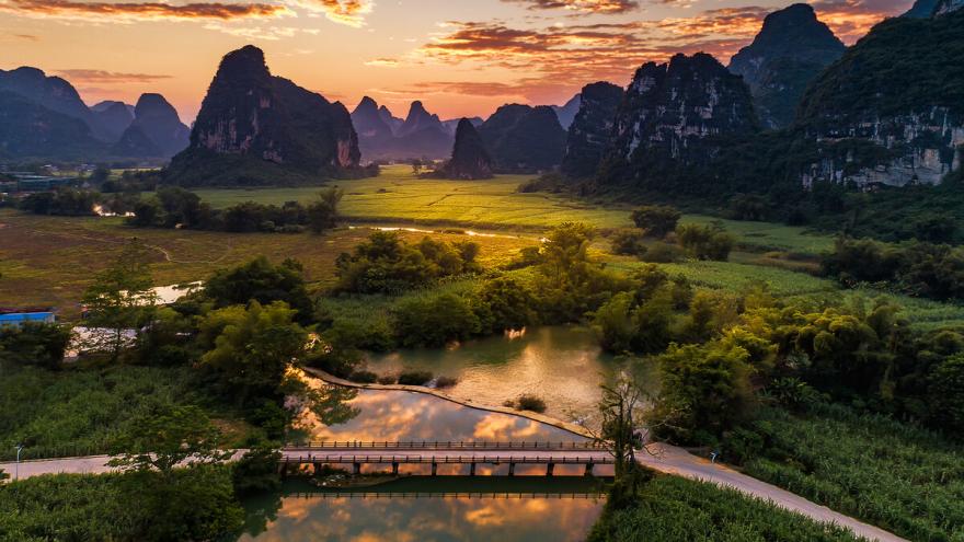 忘了桂林吧,广西最美的景原来在这儿,跨国瀑布亚洲第一