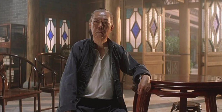 回顾周润发版《上海滩》42年后,已有14位演员去世,仅有一位女星