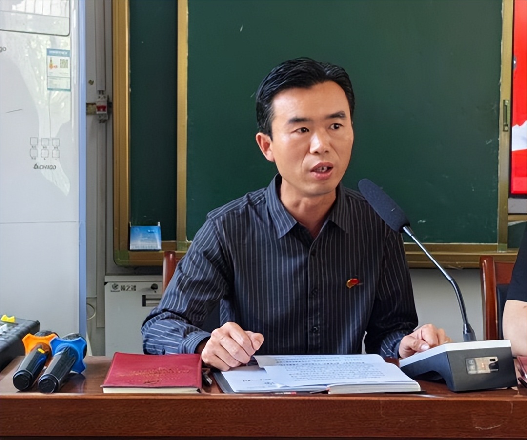 商丘市梁园区孙福集一中党支部开展5月份"主题党日"活动