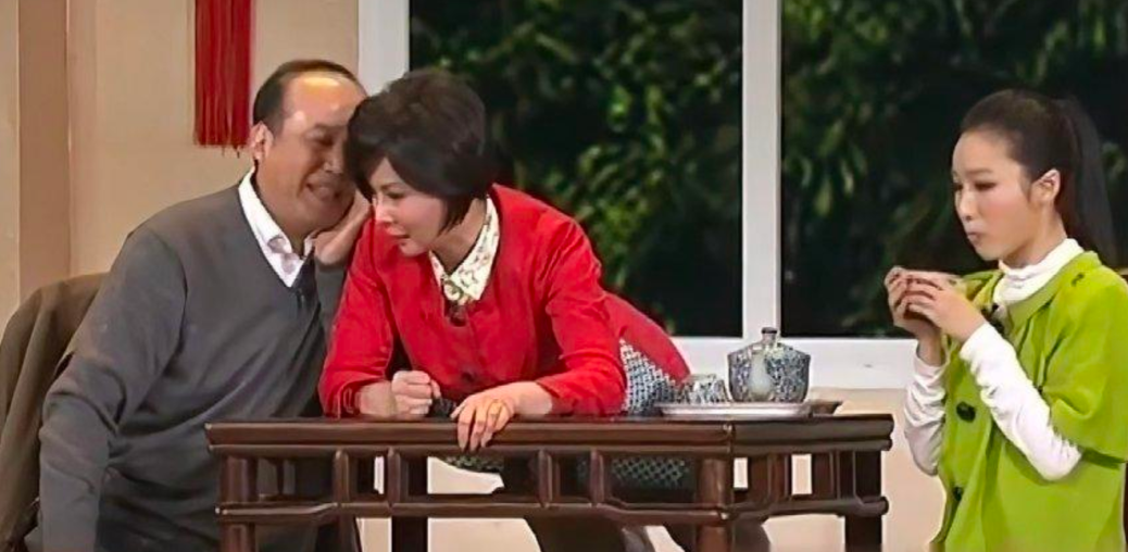 郭达与蔡明一起出演的小品《家有毕业生》,获得"我最喜爱的春节联欢