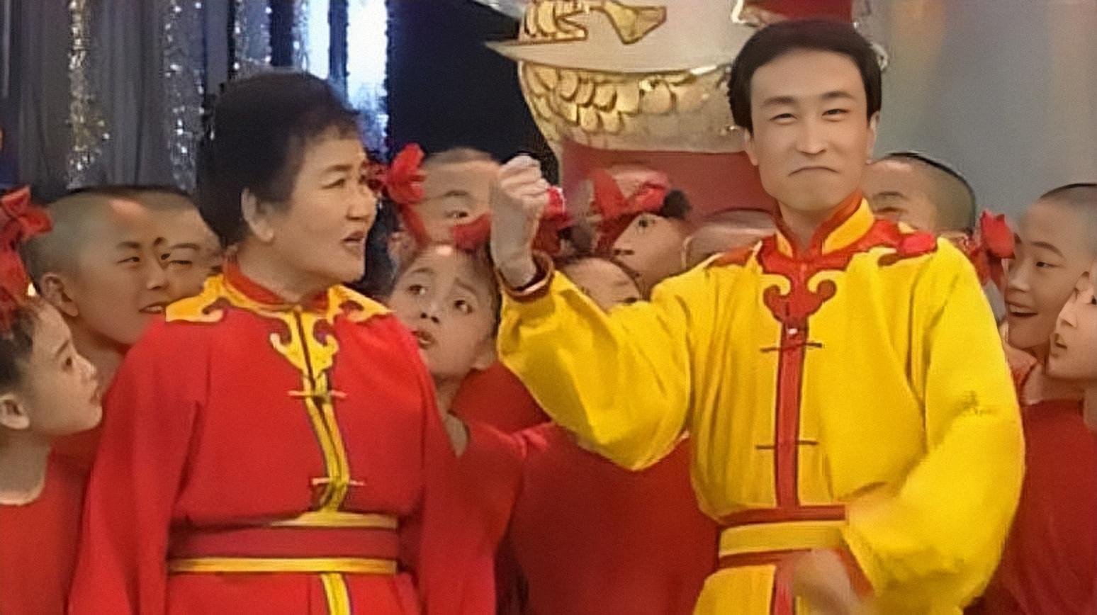 回顾赵丽蓉:中年失去了丈夫和女儿,悲剧的人生路上,她却洒满鲜花