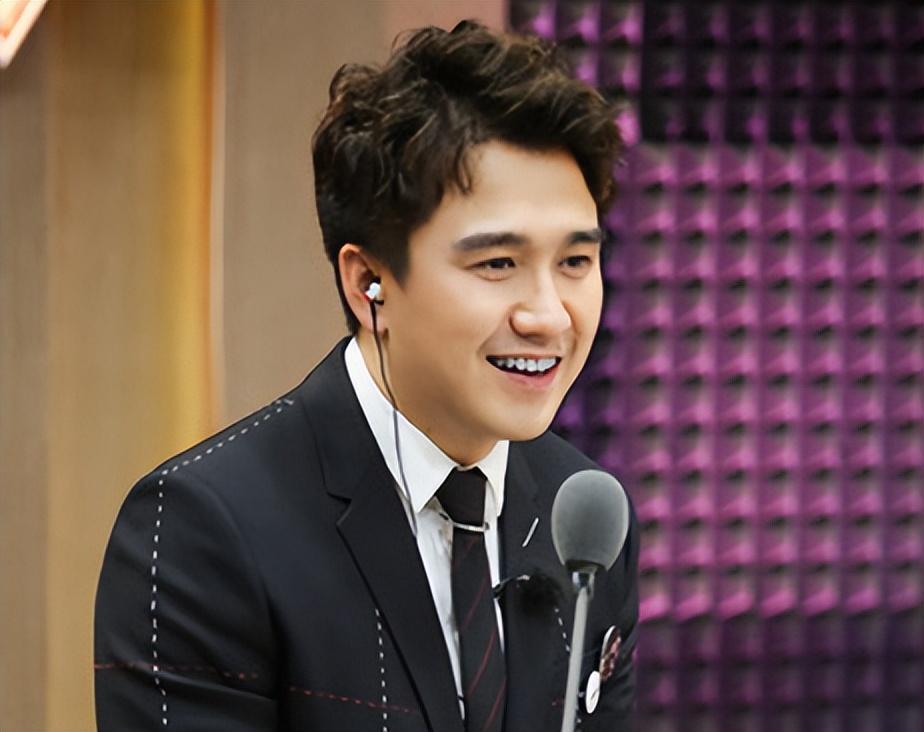 翟天临:3年前不识知网引爆舆论,学霸人设崩塌,现改行演话剧了