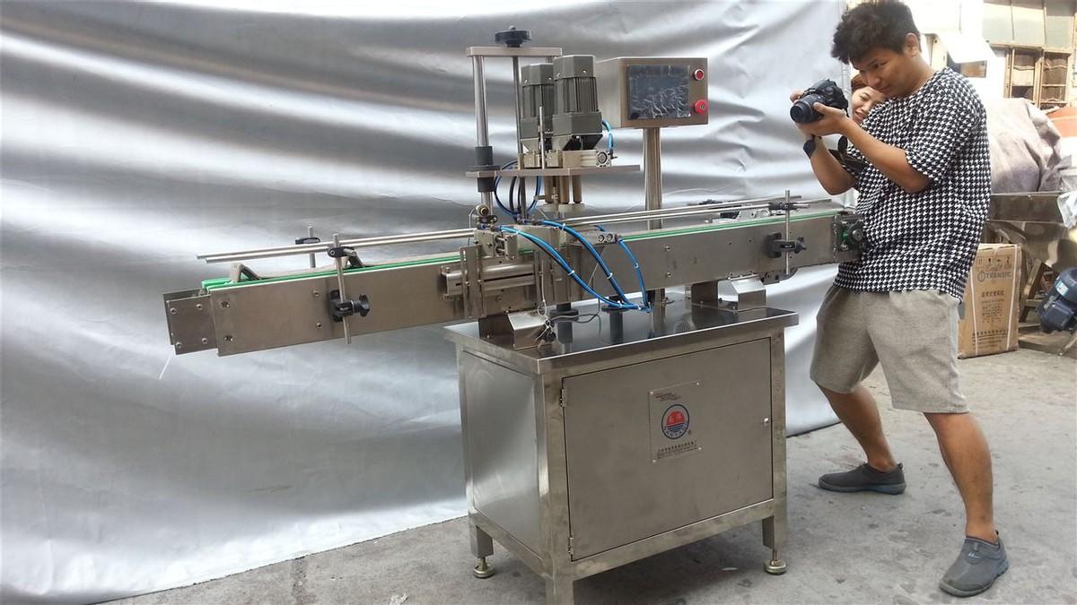 所谓的科技狠活蜂蜜,实则经不起推敲,带你了解压蜜机的奥秘