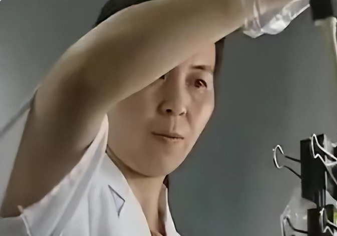02年女儿放学喊陌生男子爸爸,一查dna,竟是失散半世纪的亲叔叔