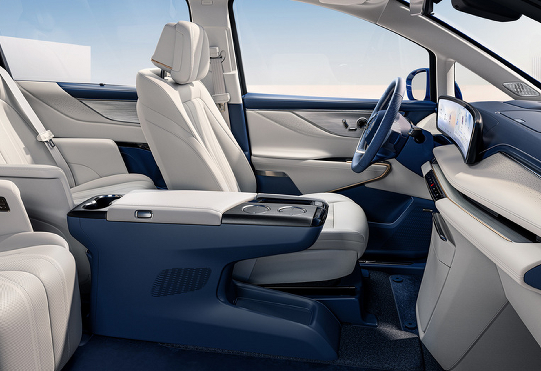 别克gl8陆尊phev外观轻盈,内饰配置先进,方向盘清晰,屏幕细腻.