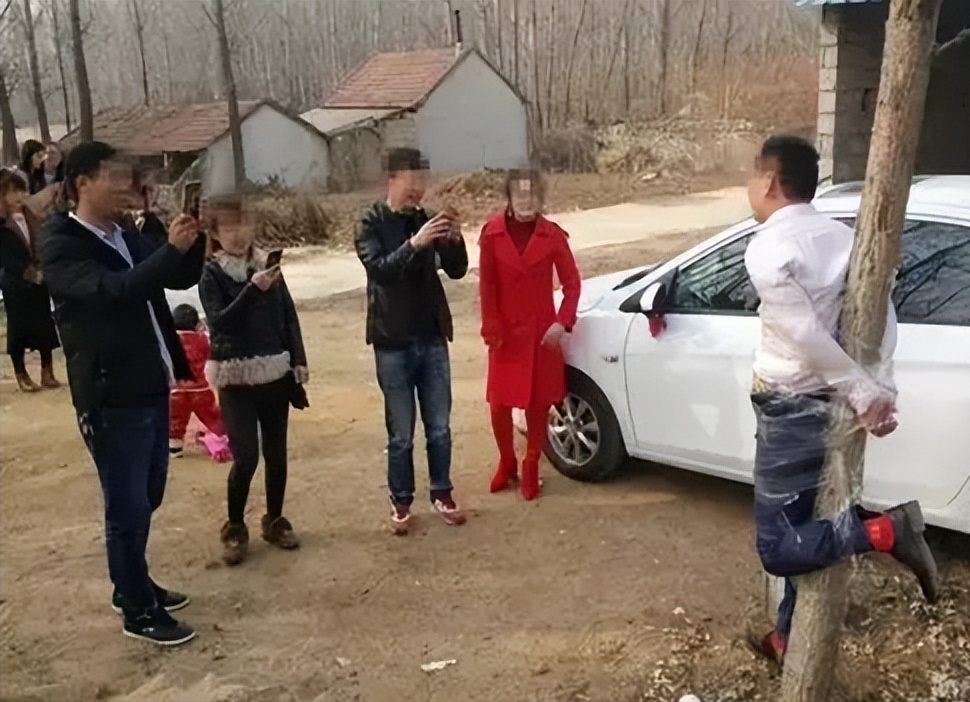 回顾山西婚闹致死案:亲友团闹洞房新郎被误杀,婚礼变葬礼谁负责?