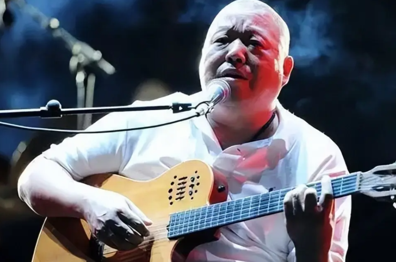 经典的歌曲传唱至今,但是歌手臧天朔早已在2018年因为肝癌离开了.