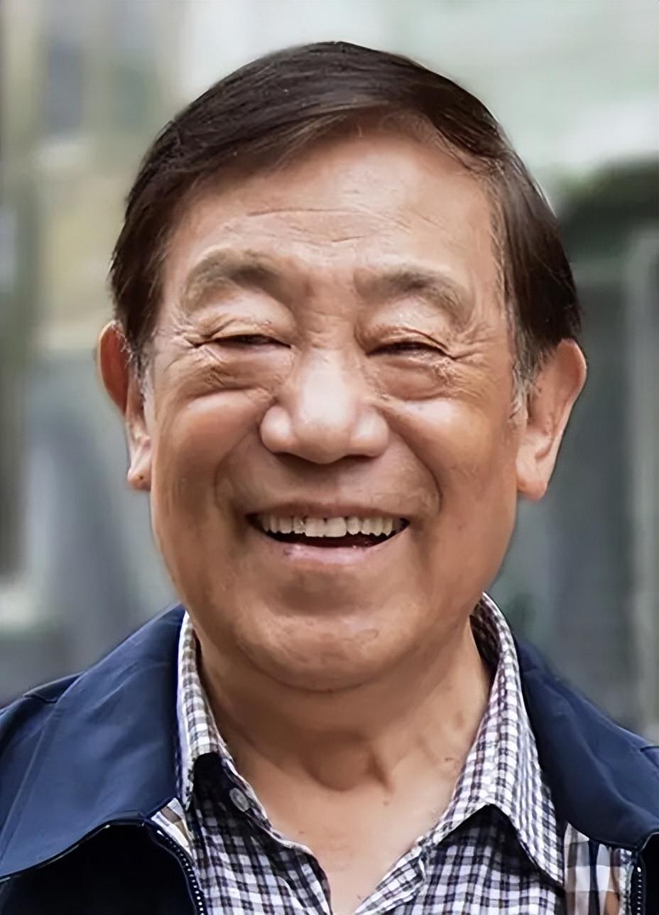 "一脸正气的老演员理直气壮地回怼着.