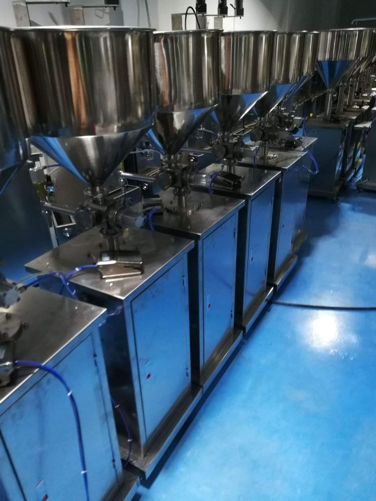 所谓的科技狠活蜂蜜,实则经不起推敲,带你了解压蜜机的奥秘