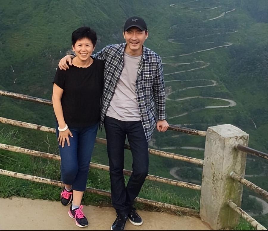 回顾《白眉大侠》演员境况差距大,女主离世,男配成一线明星