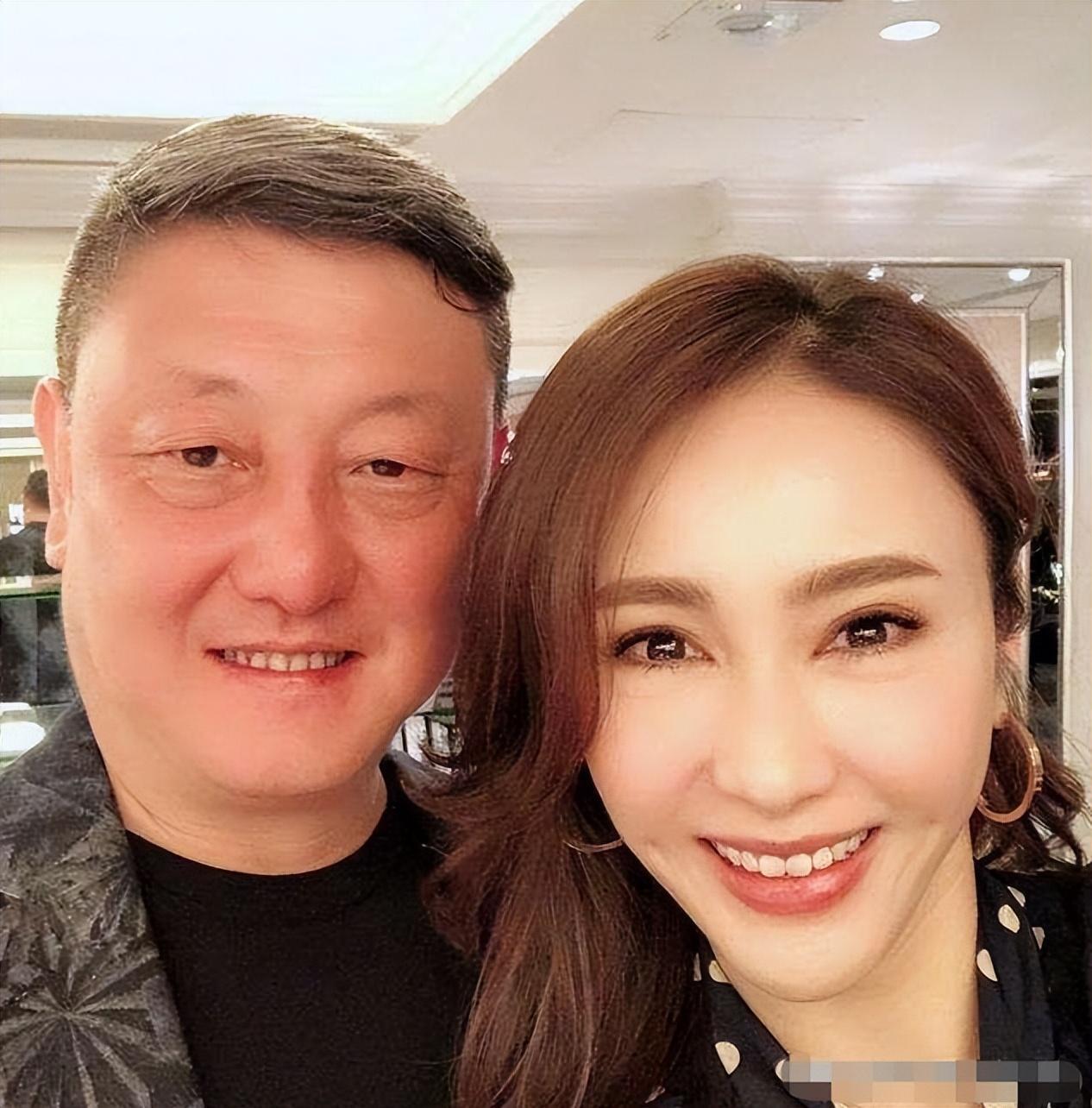 韩磊:痴恋王燕2年,39岁终于如愿以偿,结婚16年感情仍恩爱如初