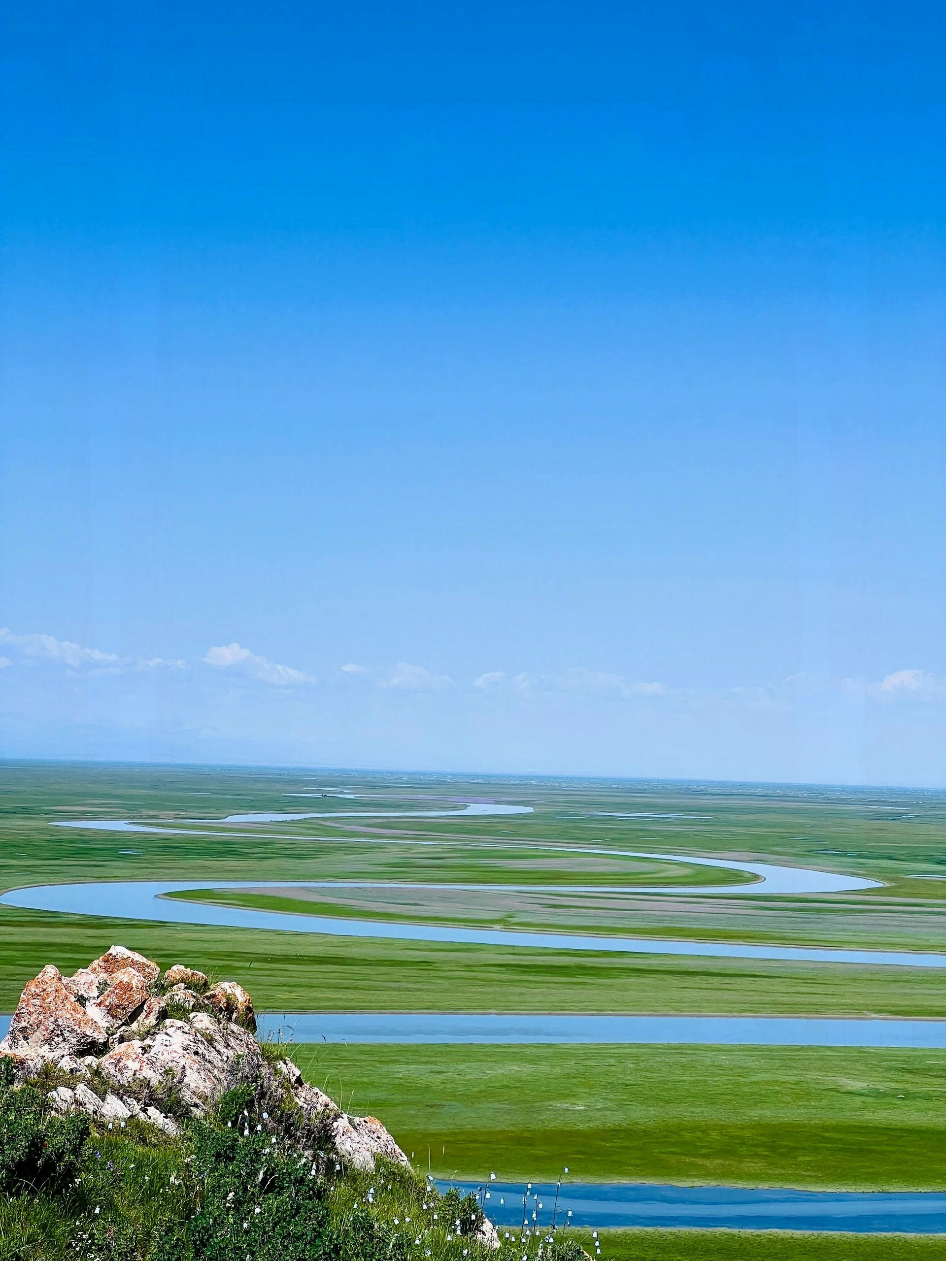 巴音布鲁克这些景点绝美  先来说说天鹅家园吧.