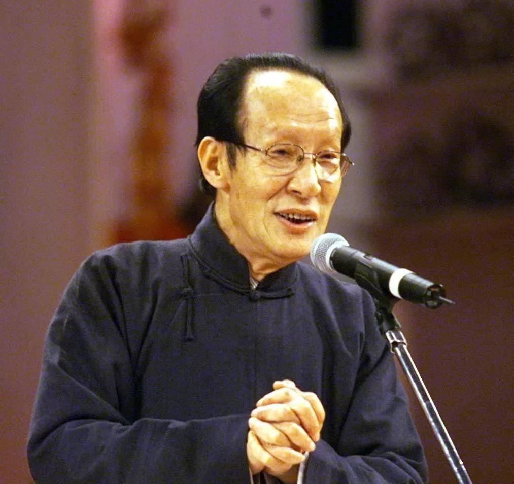 曾是相声界辈分最大的相声演员常宝华,他到底算不算大师?
