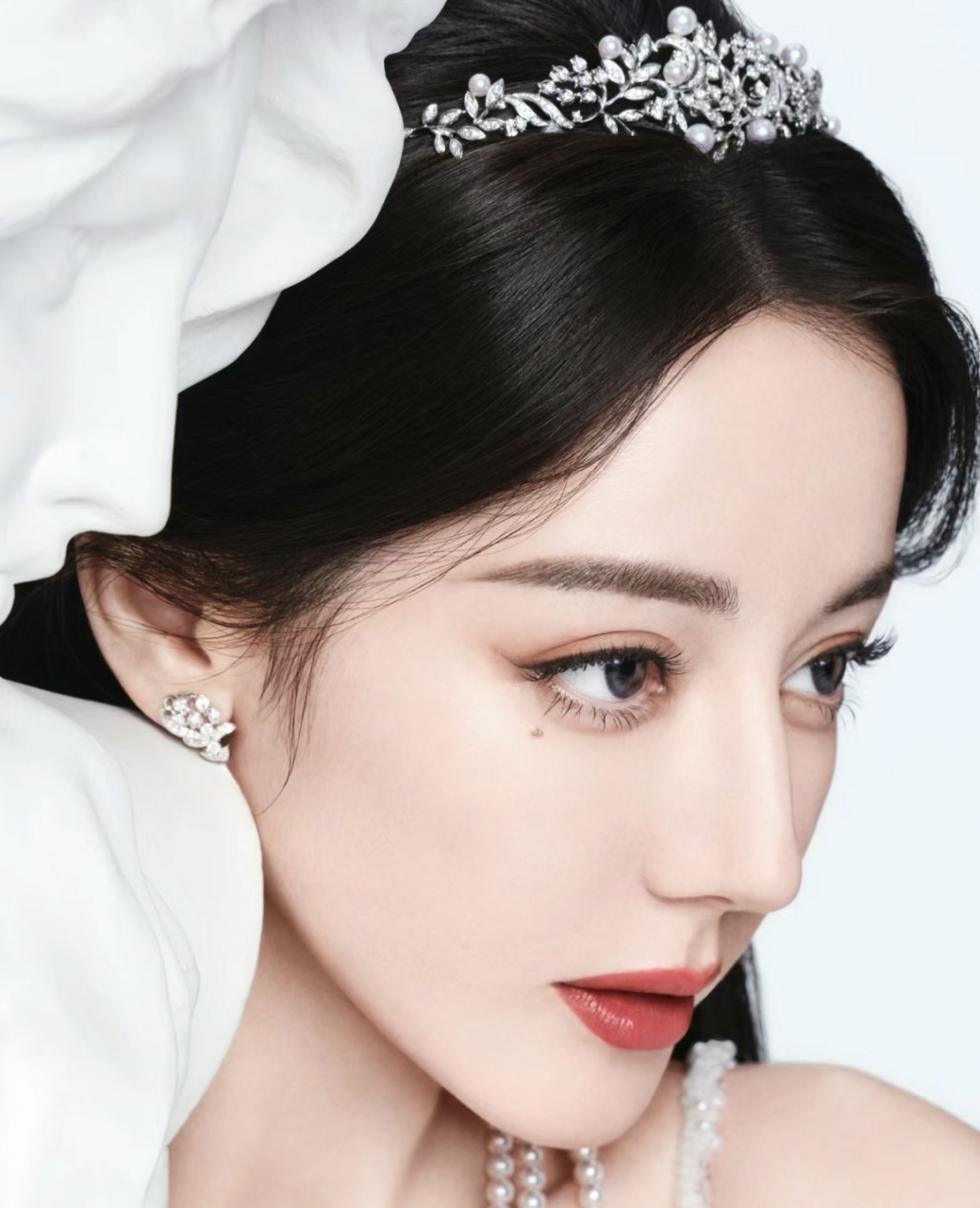 迪丽热巴古希腊掌管高鼻梁的神