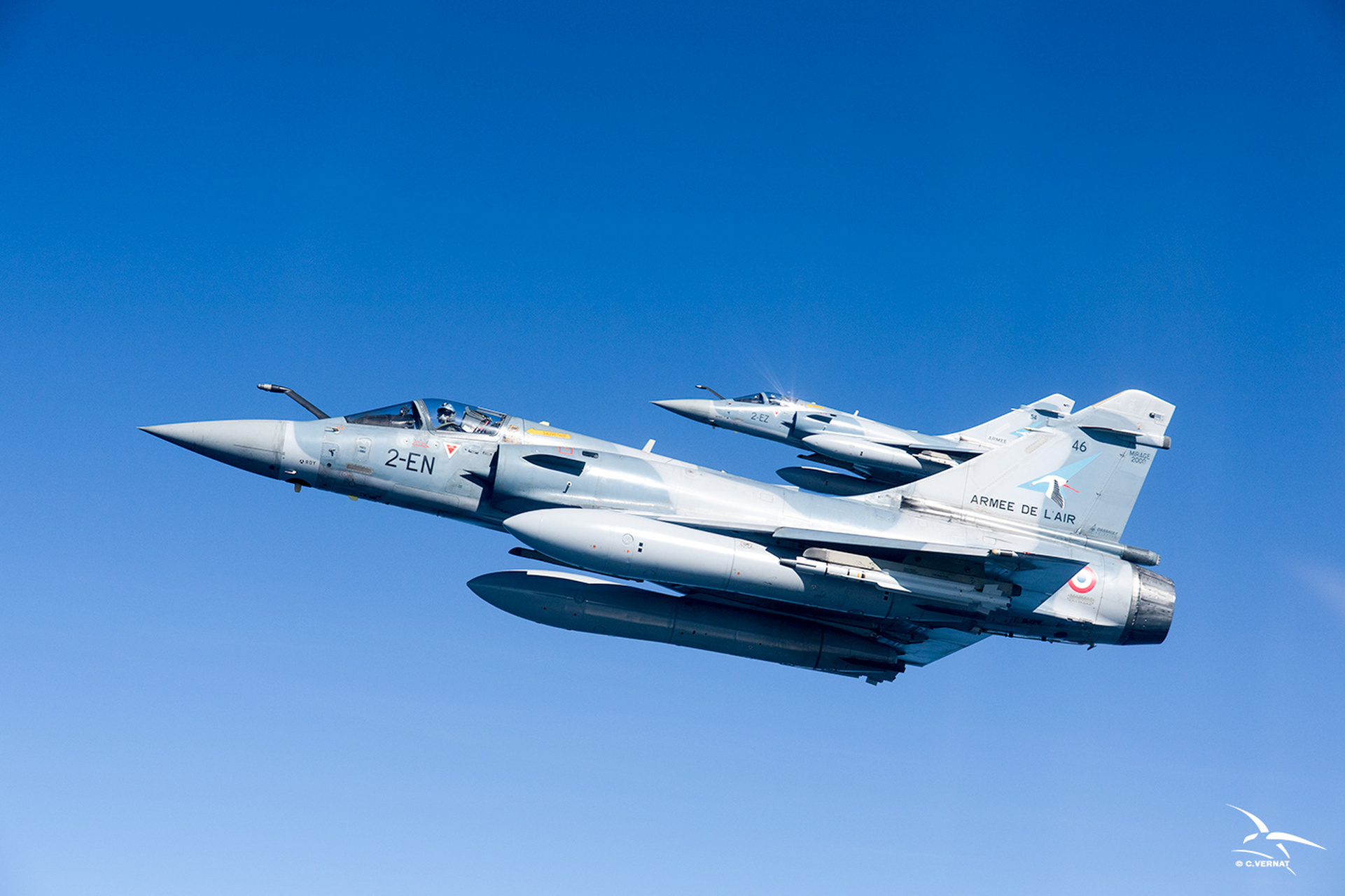 战机欣赏:法国空军装备的幻影2000战斗机,该机是法国战机的代表作品