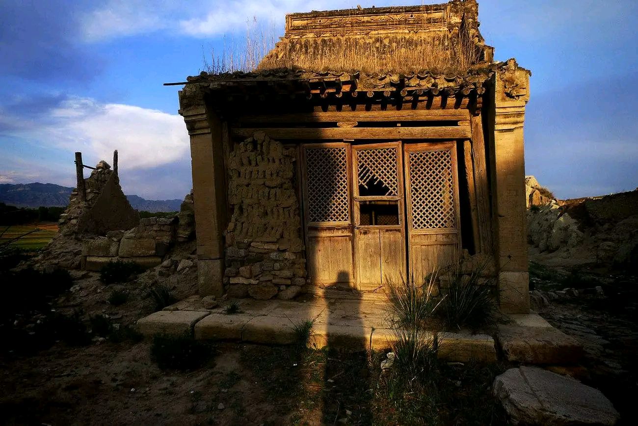 探寻有"关内楼兰"之称的千年古堡——开阳堡