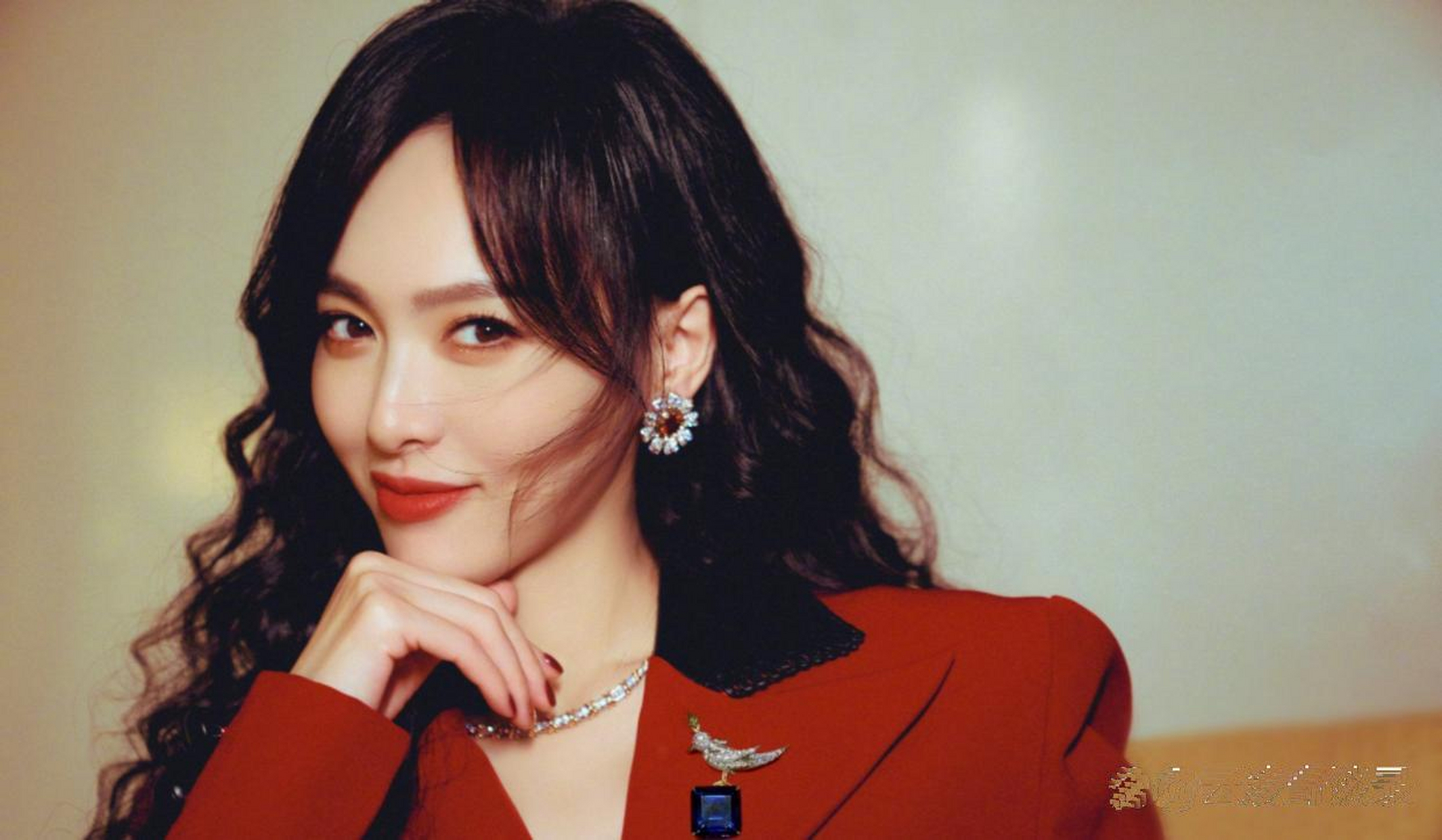 龙年央视春晚节目单来了,杨幂唐嫣同场表演节目