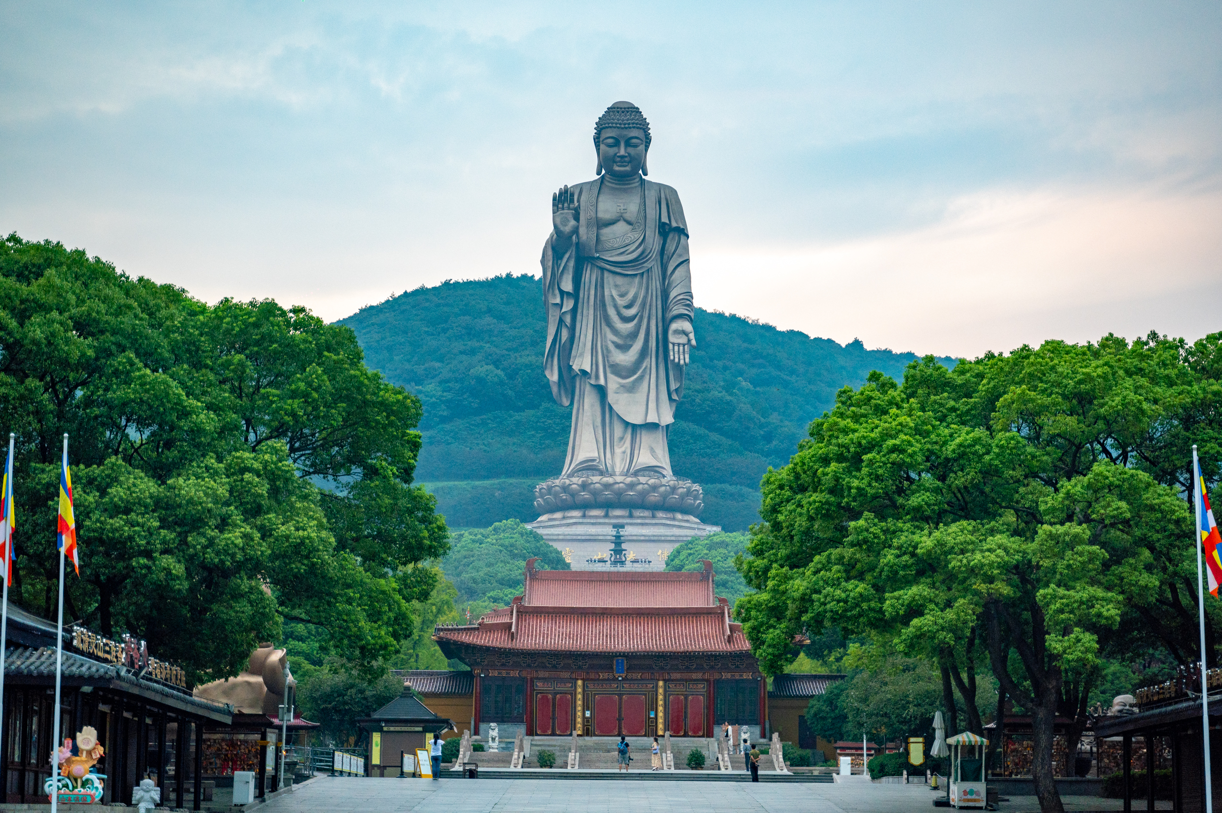 无锡游玩十大景点:灵山上榜