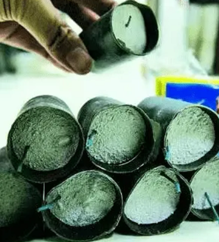 2016年,民警刷朋友圈,看到可疑快递单号,调查牵出"军火"大案