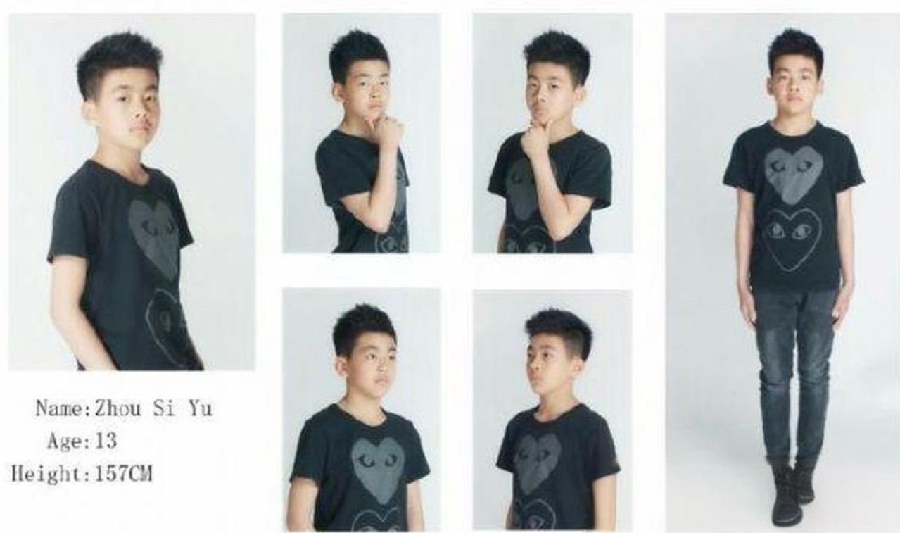 2003年,周思羽在北京出生于一个演艺世家,他的父亲是著名喜剧演员