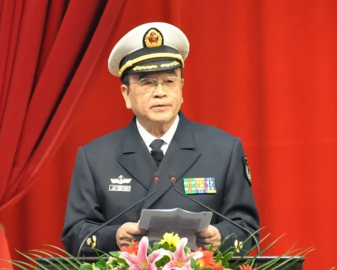 他35岁壮烈牺牲,举枪自尽前不忘交齐党费,多年后儿子成海军少将