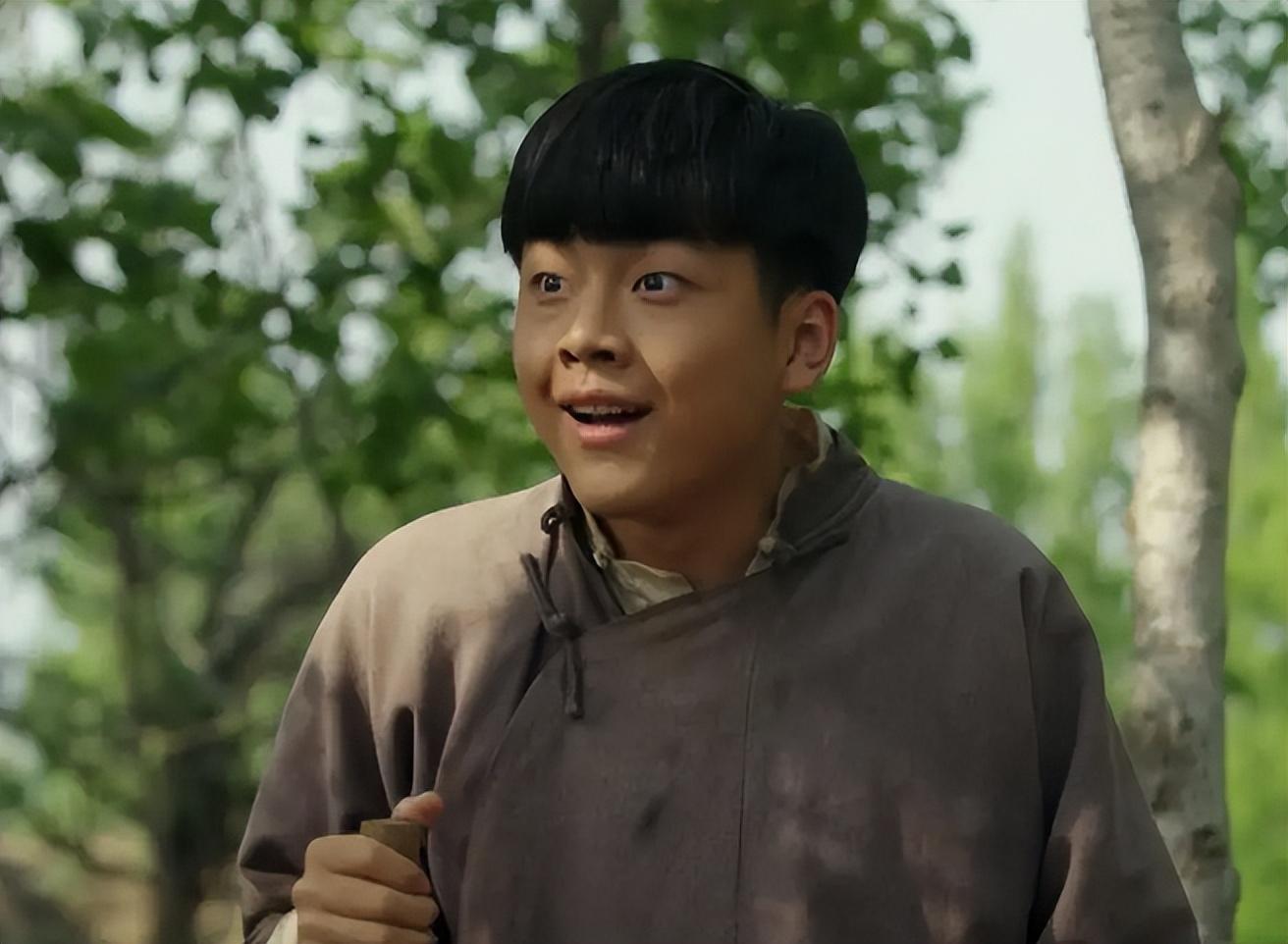 2016年,13岁的周思羽报名参加了东方卫视选秀节目《笑傲江湖第三季》.