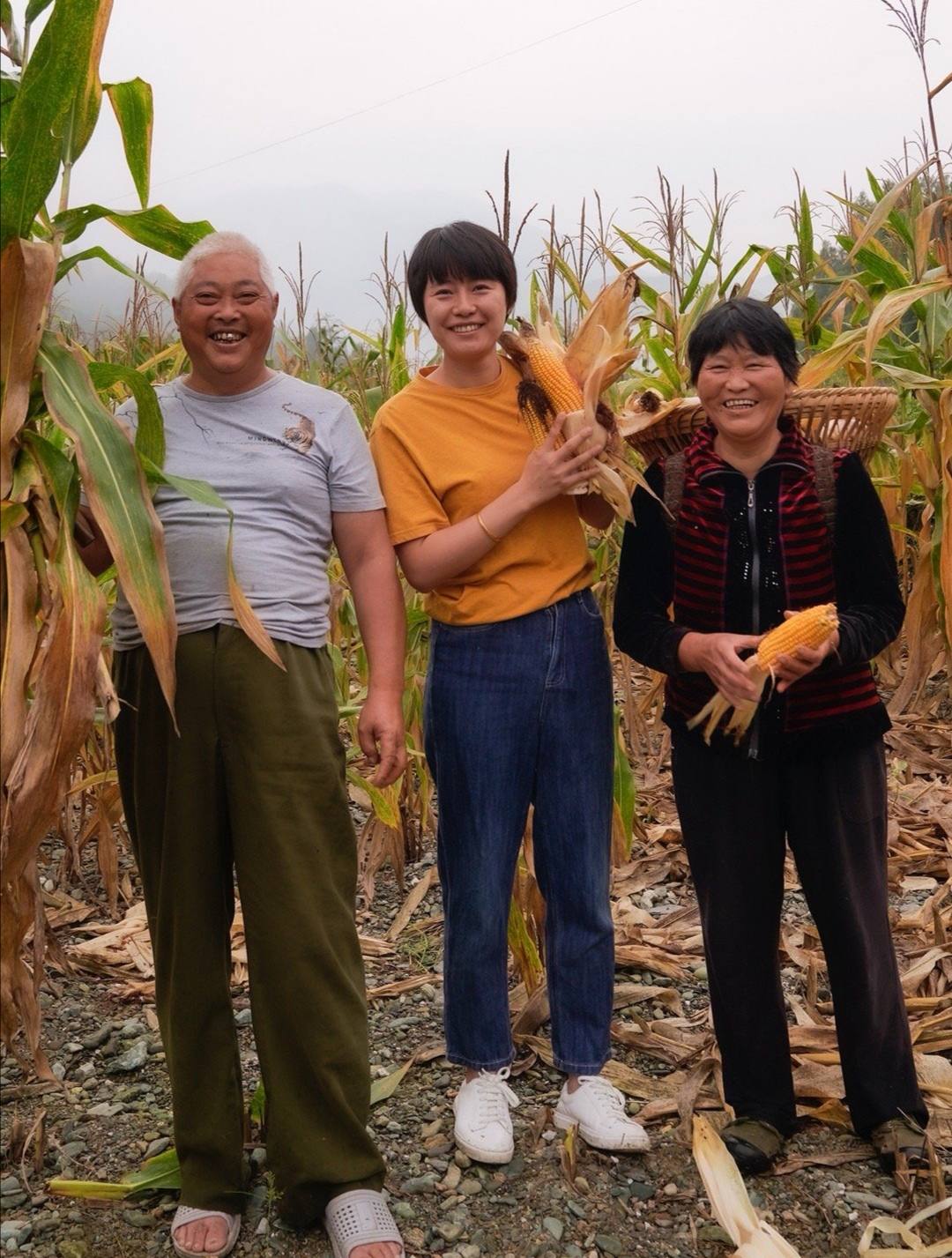 回顾:33岁四川美女汶川地震后回乡创业,年售6000万,带村民致富
