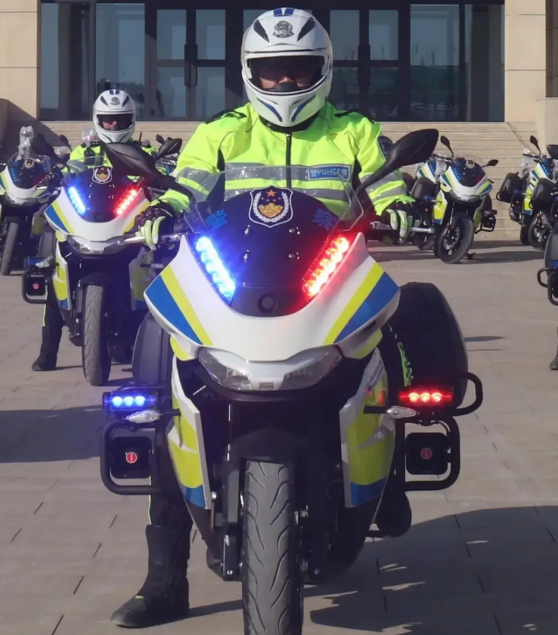 2021年,知名律师开宝马车肇事逃逸?警方调查后发现事情并不简单