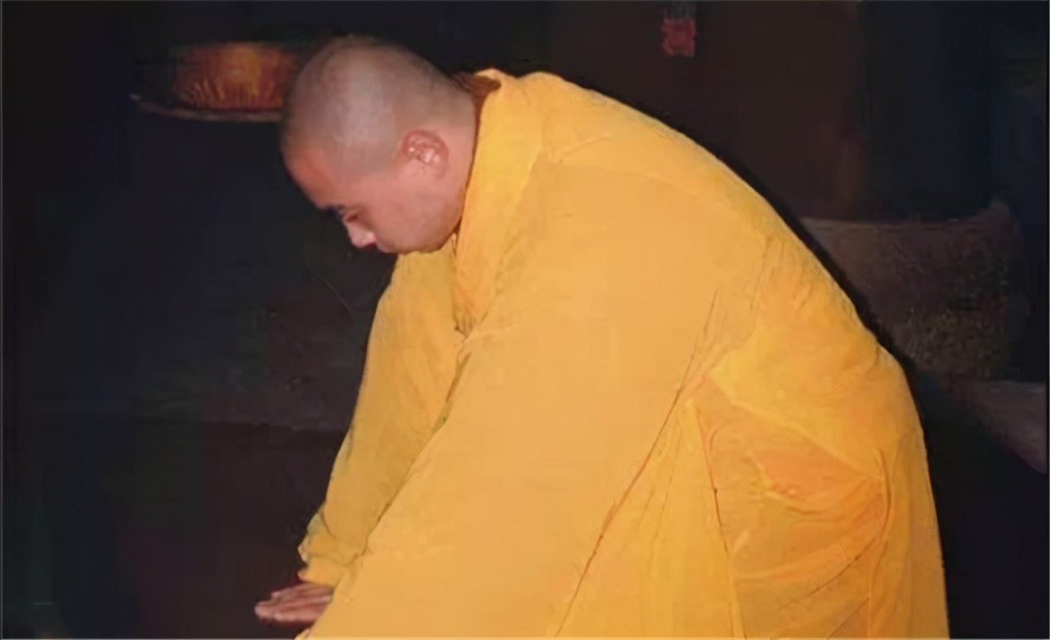 回顾:杀人通缉犯红桃5,"皈依"佛门成寺庙住持,潜逃16年终落网