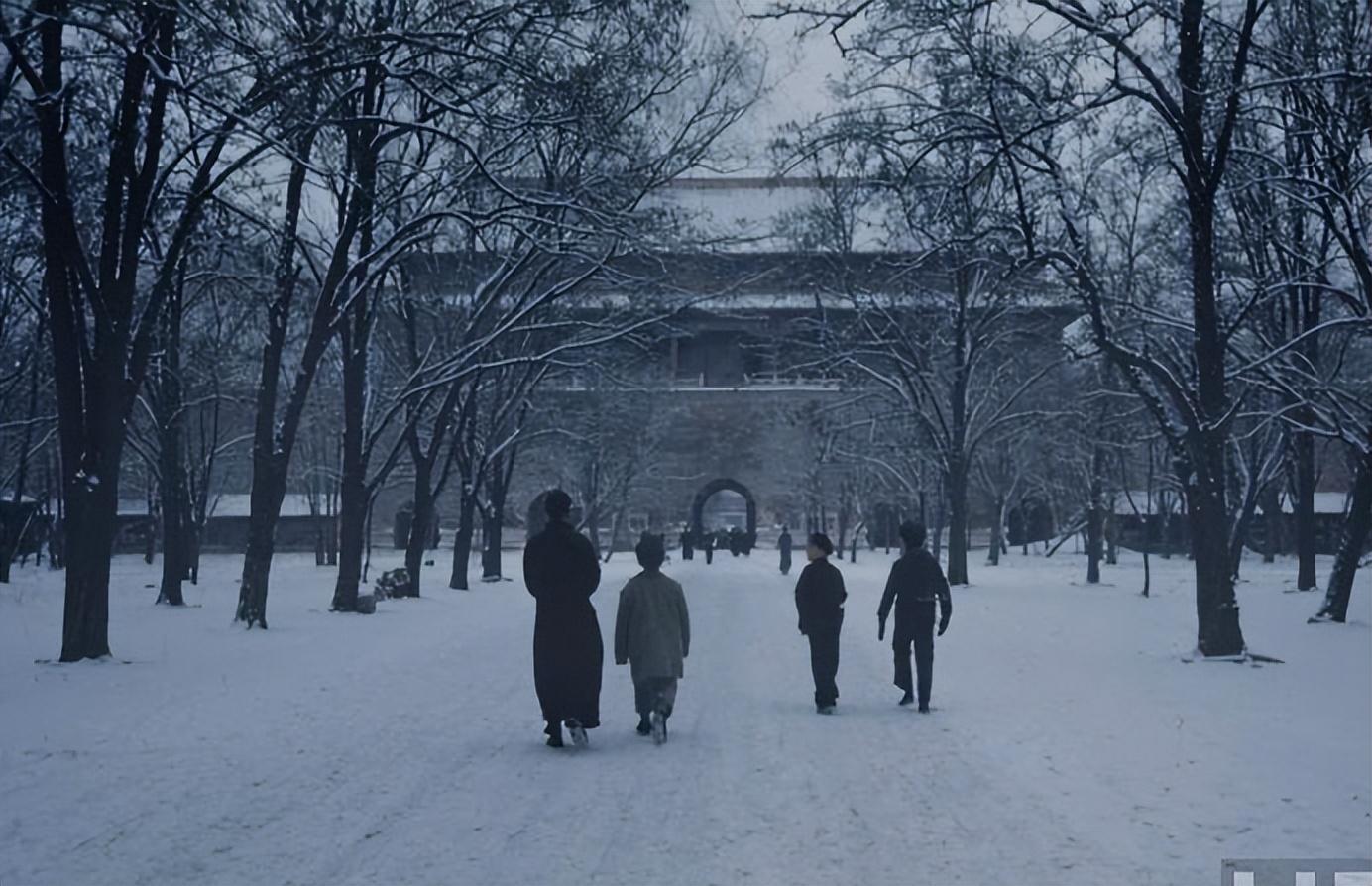 蒋经国探望被幽禁30年的孙立人将军,他提出三个要求,令人泪目