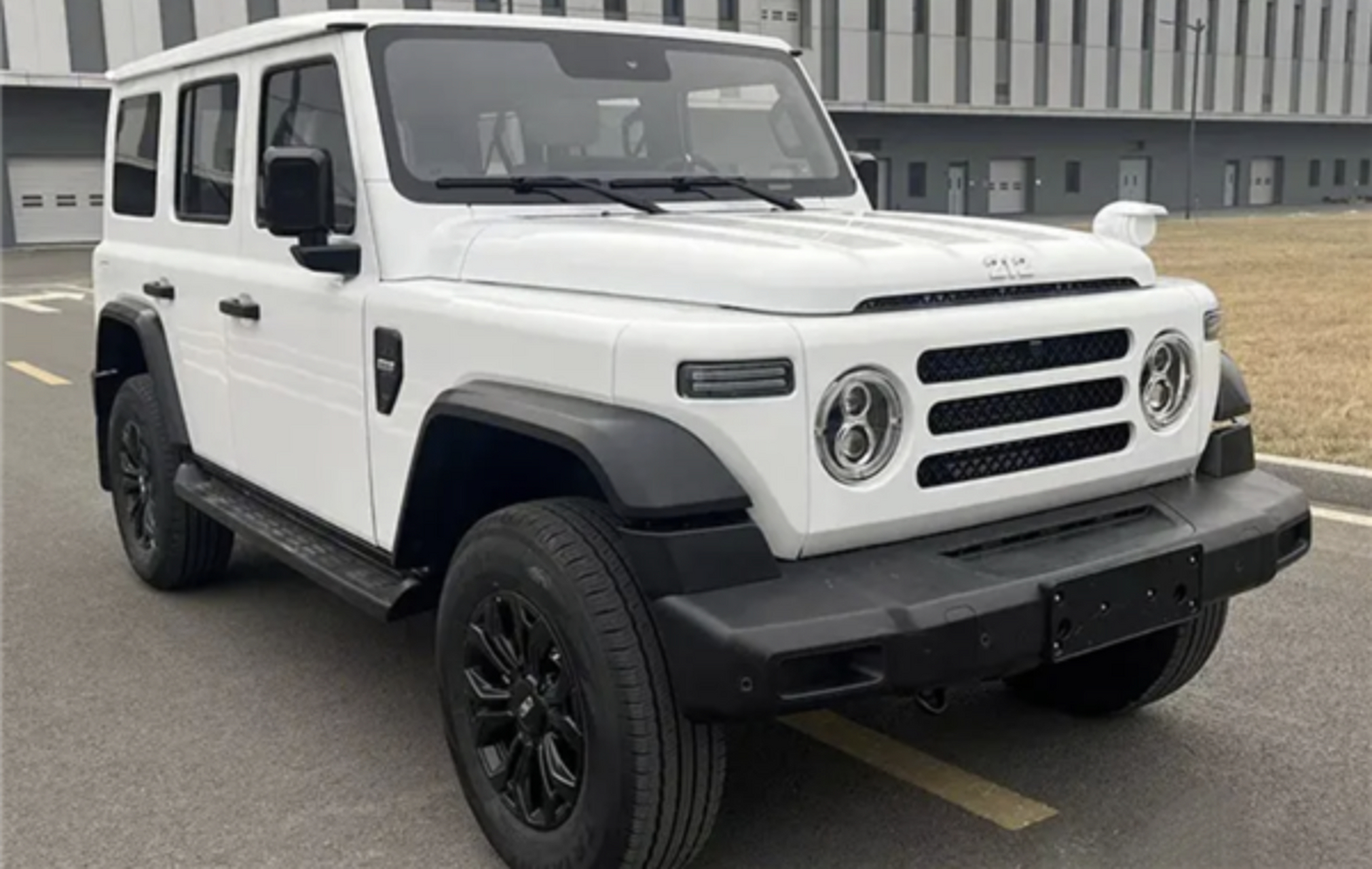 近日,全新bj212外观图出现在最新一期的工信部申报图中.