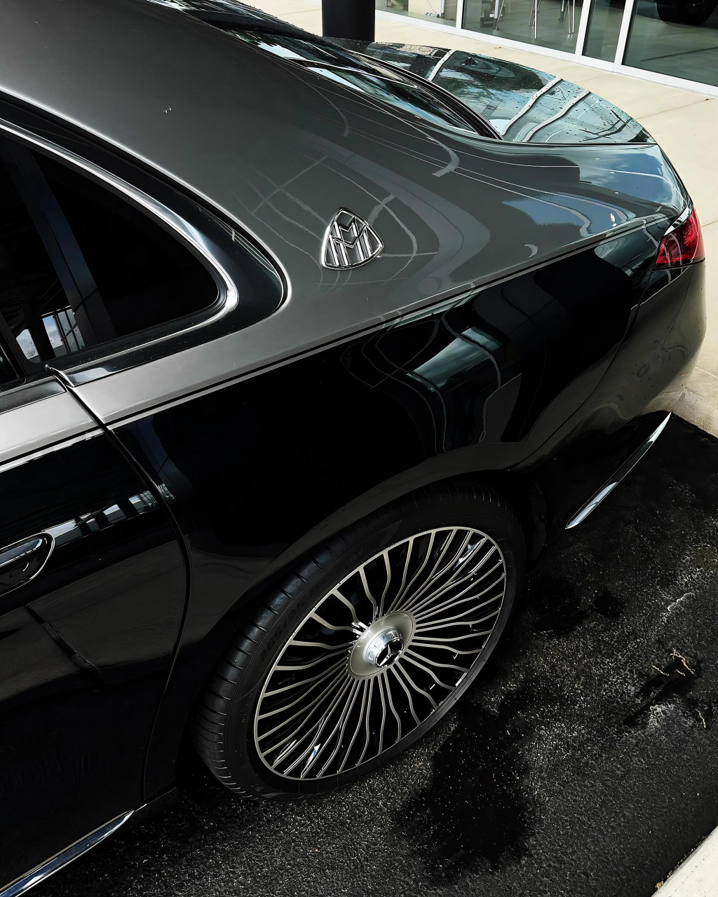 双拼色迈巴赫真的很难不爱,迈巴赫s680