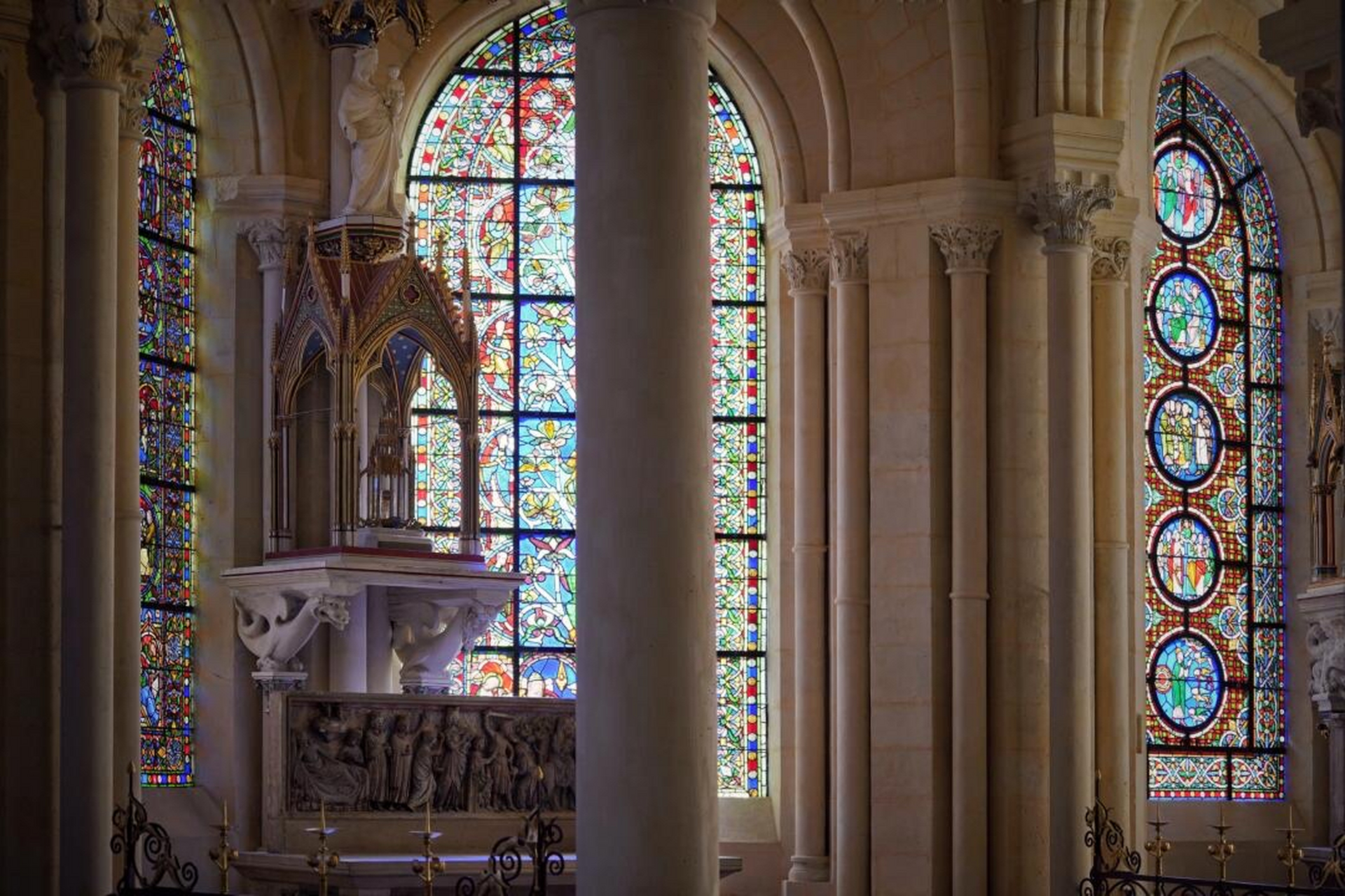 圣但尼大教堂:哥特式教堂鼻祖,法国帝王陵 巴黎城市历史之旅应从