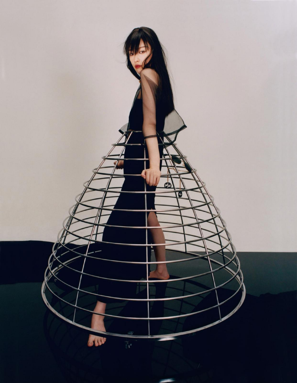 倪妮修长的美腿