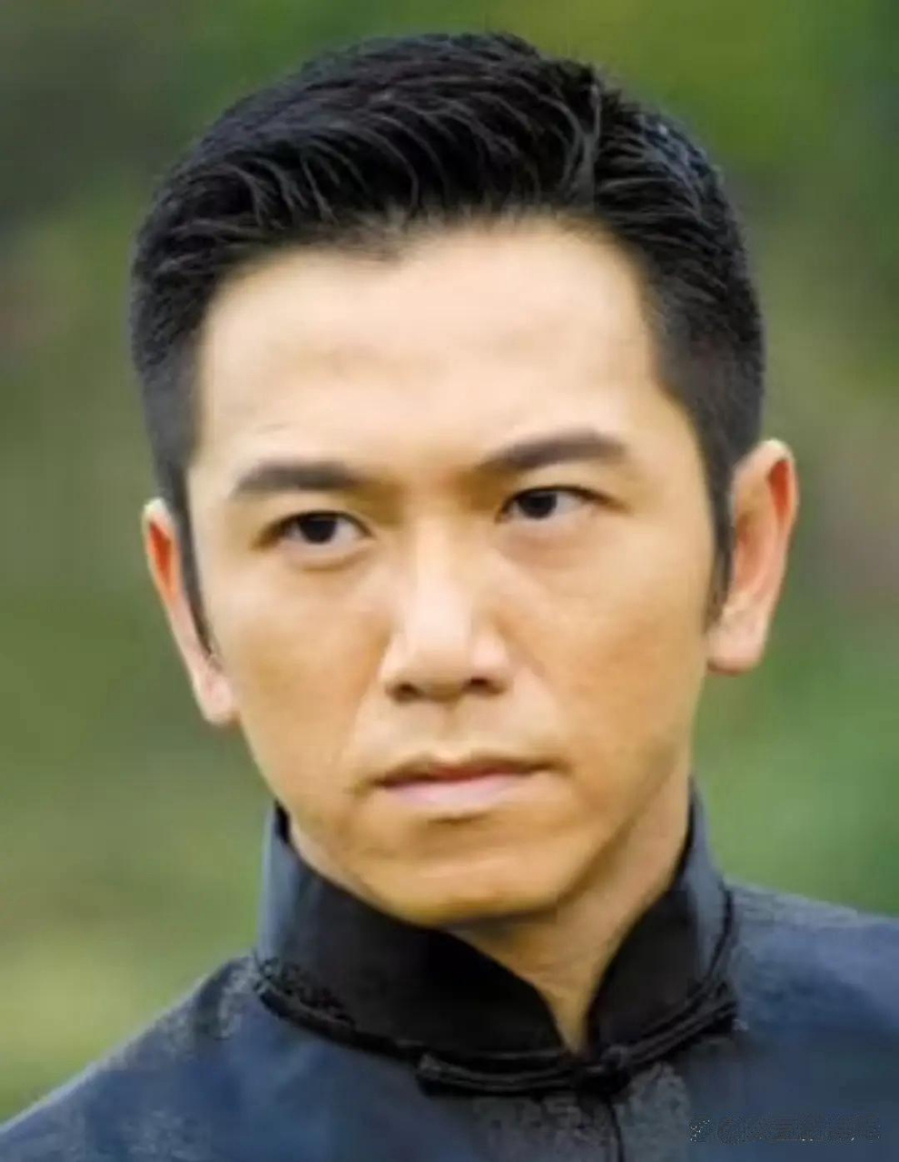看到有人问"罗嘉良和温兆伦,谁演的坏蛋更坏更多?