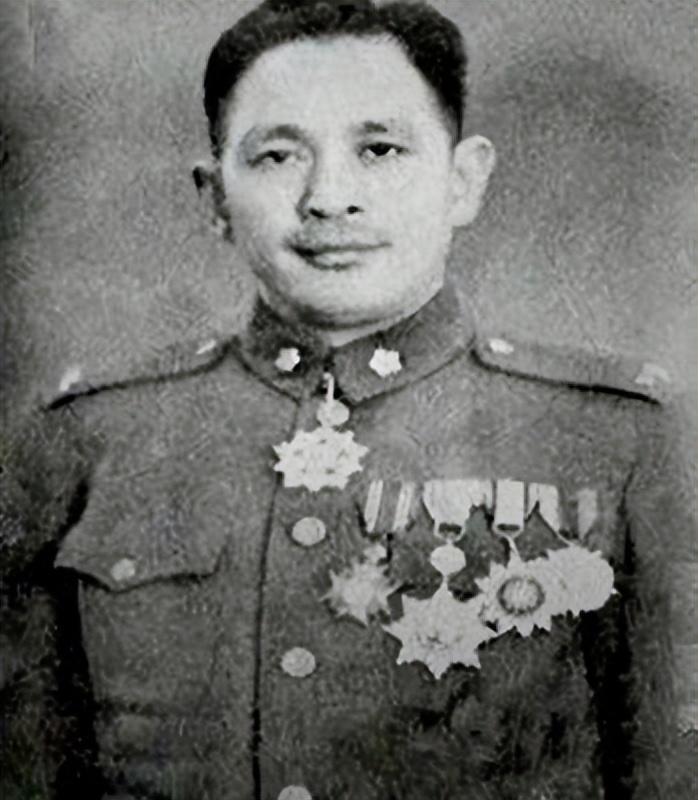 著名的"逃跑"将军,一直活到103岁,生下一儿子家喻户晓