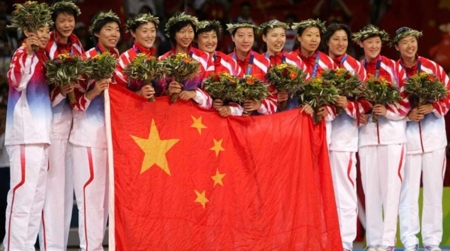 回顾女排张萍:从替补席走出来的奥运冠军,婚恋成她与父母的纠结