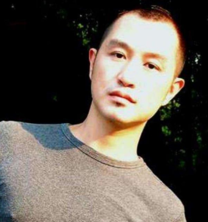 回顾高枫:去世20年后,妹妹曾泉移居美国,父母的坚持令人泪目