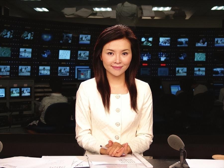 2008年,那个播报汶川地震时流泪的女主播宁远,如今怎么样了?