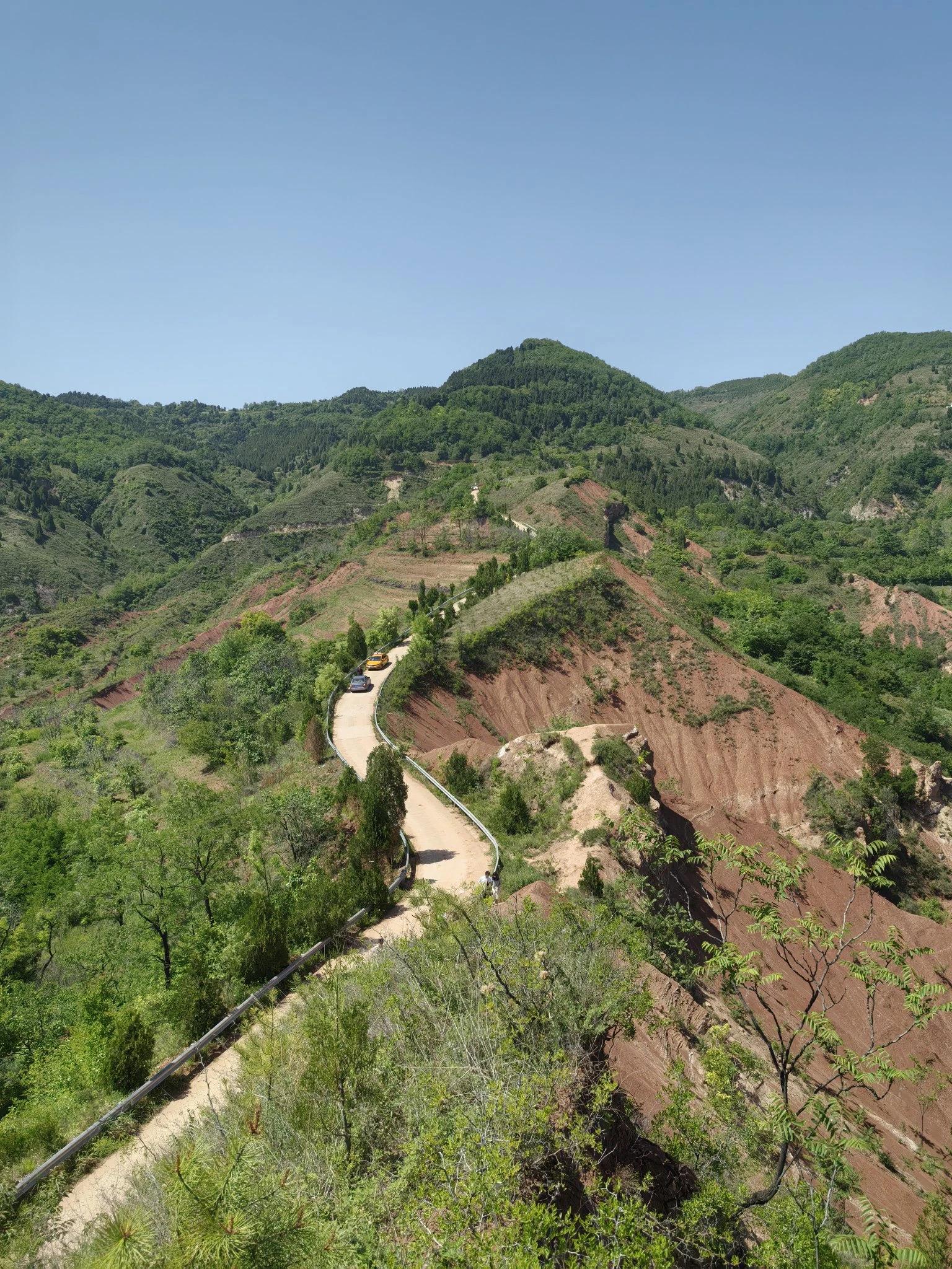 蓝田最美环山路图片