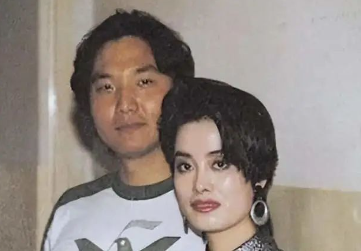 回顾毛阿敏:丈夫离世10个月,留下260亿遗产,她的选择让人感动