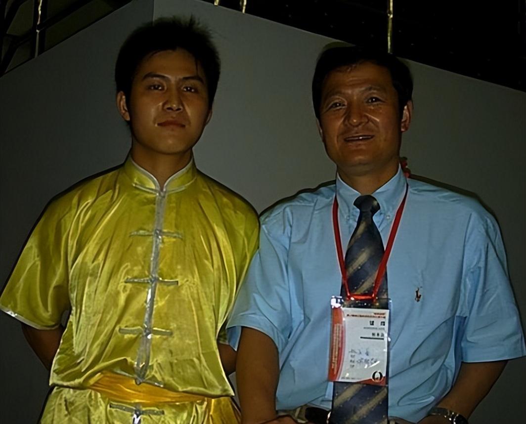 演员阎涤华影视作品不多,后来又出演过《少林寺弟子》,如今早已没有了