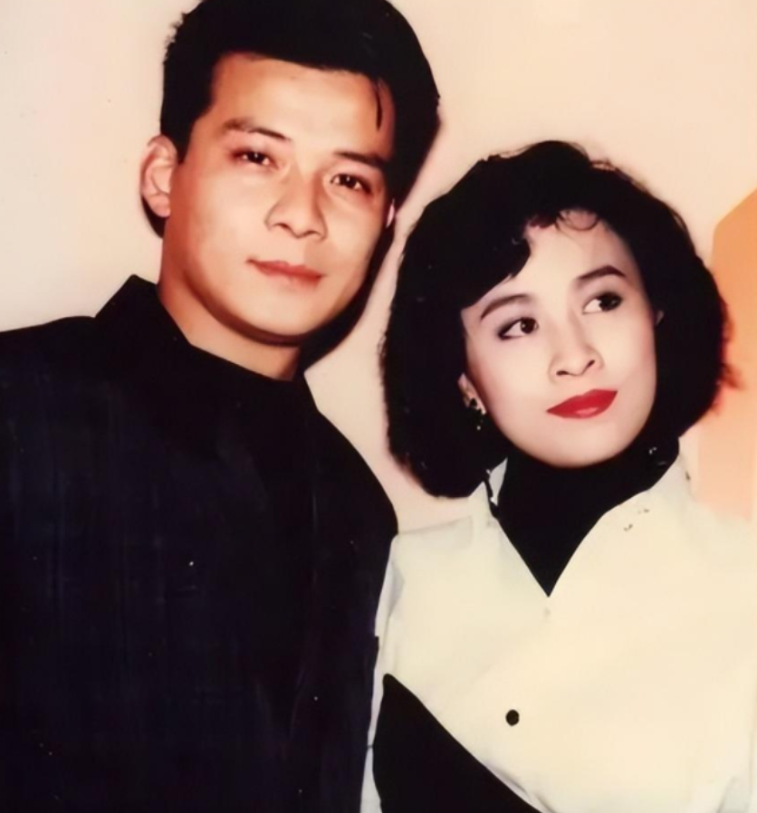 回顾梁洁华:患癌离世后,曾发誓永不再娶的黄日华,做法令人泪目