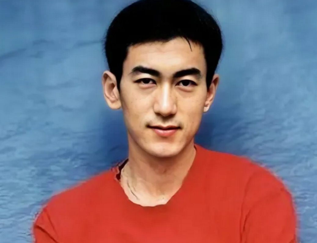 回顾鲁健:32岁娶小6岁的郑天亮,婚后分居15年,分居背后有辛酸