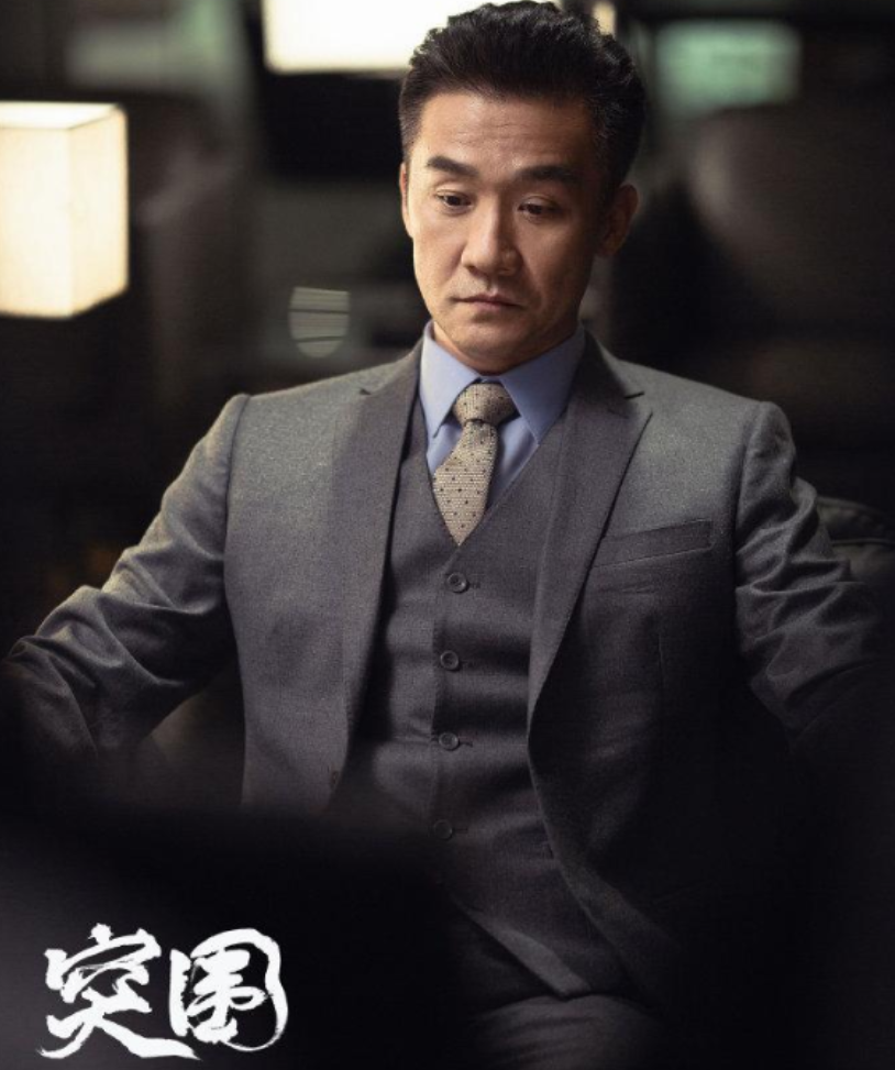 回顾黄志忠:抛弃13年的原配,恋上小3岁柯蓝,坦言最对不起前妻