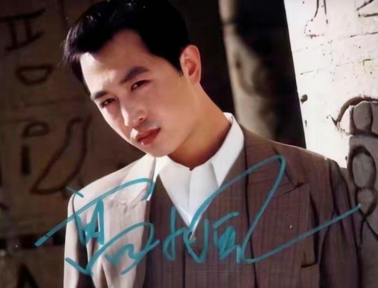 回顾高枫:去世20年后,妹妹曾泉移居美国,父母的坚持令人泪目